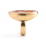 Złoty pierścionek w stylu archeologicznym z karneolem