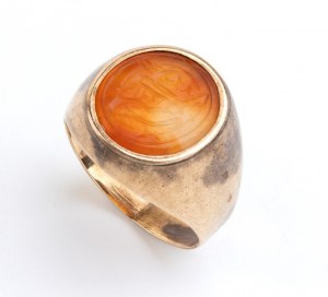 Archaeological-style gold ring set with carnelian