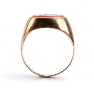 Zlatý prsteň v archeologickom štýle s karneolom