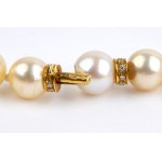 Diamond pearl gold necklace