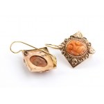 Gold earrings with cerasuolo coral coral cameos