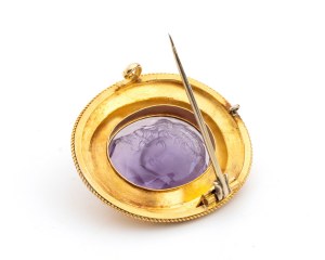 Amethyst cameo gold brooch