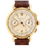 Chronograph: gold men's wristwatch