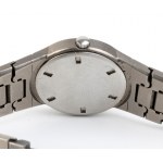 SL design: titanium wristwatch