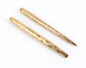 Kugelschreiber und Füllfederhalter in Gold