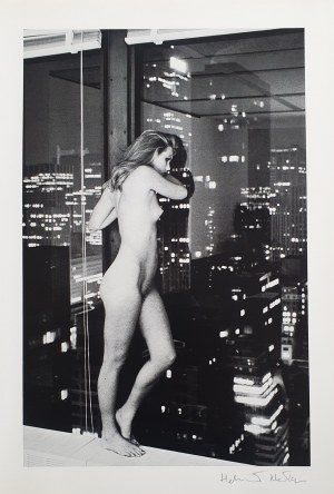 Helmut Newton, Patti Hansen over Manhattan. 1977 from the portfolio ''Special Collection 24 photos lithographs'', 1979.