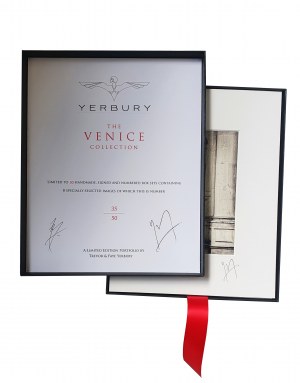 Trevor & Faye Yerbury, ARCADE OF THE PALAZZO DUCALE (dal portfolio The Venice Collection 2020), 2015 - 2019