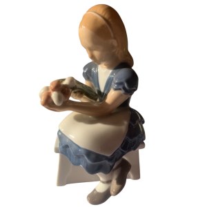 Bing &amp; Grondahl B&amp;G Girl with Tulips