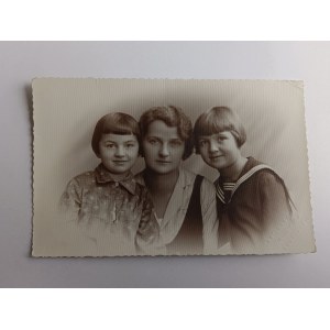 PHOTO ŁUCK, MOTHER, CHILDREN, PRE-WAR 1933