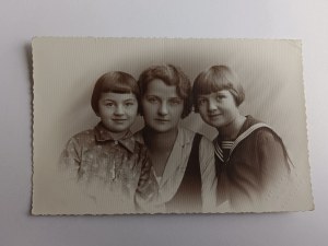 PHOTO ŁUCK, MOTHER, CHILDREN, PRE-WAR 1933