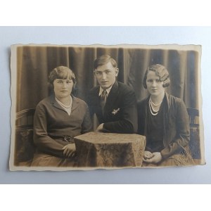 PHOTO KRAKOW, TWO WOMEN AND A MAN AT A TABLE, PRE-WAR