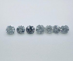 7 DIAMANTŮ 3,91 KARÁTU BARVA G-J - ČISTOTA I2-3 - BRILIANTOVÝ BRUS - GEMMOLOGICKÝ CERTIFIKÁT MAROZ DIAMONDS LTD ISRAEL DIAMOND EXCHANGE MEMBER - C31222-68