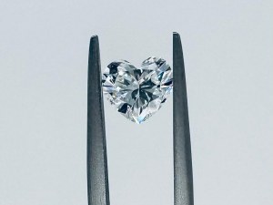DIAMOND 1.16 CT G - VS2 - HEART CUT - WGI CERTIFIED - DH30111
