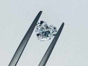 DIAMANT 1,16 CT G - VS2 - TAILLE COEUR - WGI CERTIFIED - DH30111