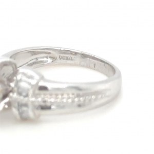 PLATINUM RING 7.20 GR WITH DIAMOND AND DIAMONDS - RNG30606