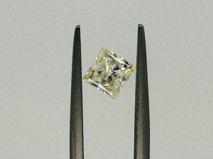 DIAMOND 0.97 CT NATURAL LIGHT YELLOW - SI3* DIAMOND - UD30116