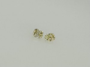 2 DIAMANTS JAUNES CLAIRS 1,55 CT - VS2-SI1 - TAILLE COUSSIN - UD30114