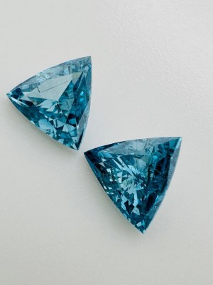 2 EXALTED DIAMONDS 1.09 CT FANCY INTENSE BLUE* - SI1-2 - TRIANGULAR CUT - C31210-6