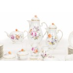 Ludwigsburský servis na kávu, čaj a večeři s květinovým dekorem