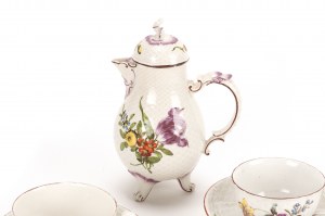 Ludwigsburg coffee pot and cups with flower painting