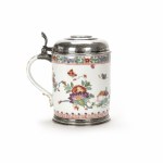 Meissen Walzenkrug mit Chinoiserie-Dekor