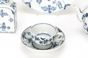 Vaisselle à thé Meissen avec motif de fleurs de paille