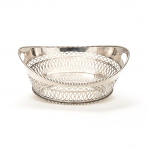 Silver basket with pearl frieze rim