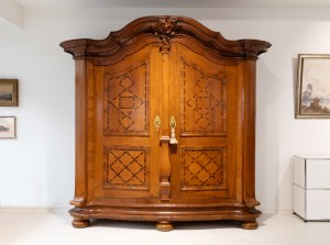 Grande armoire baroque