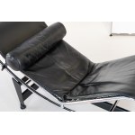 Cassina chaise longue 'LC4', design di Le Corbusier
