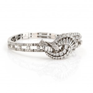 Cocktail bracelet with diamond setting