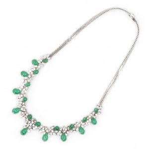 Necklace and bracelet set with emerald diamonds