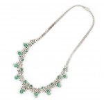 Necklace and bracelet set with emerald diamonds