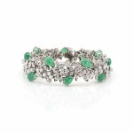 Collana e bracciale con diamanti smeraldo incastonati