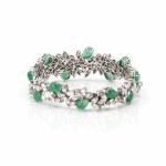 Collana e bracciale con diamanti smeraldo incastonati