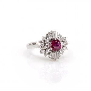 Entourage ring with ruby diamond setting