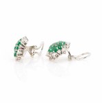 Paar Ohrclips mit Smaragd- und Diamantbesatz