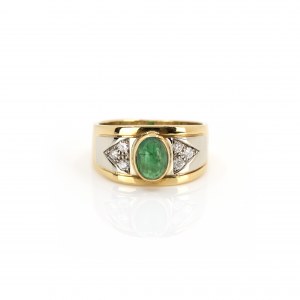 Súprava náušníc a prsteňa so smaragdovým lemovaním