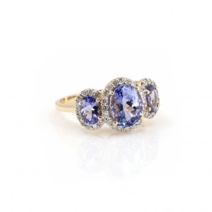 Bague sertie d'un diamant en tanzanite