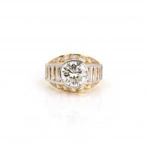 Bague sertie de diamants