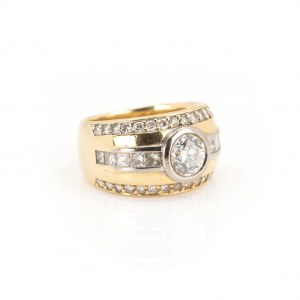 Bague sertie de diamants