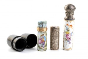 Partia troch starožitných fľaštičiek s vôňou parfumu