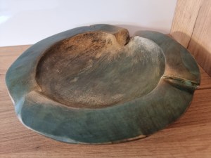 Danuta Richter, Dark green bowl with gold color, 2024