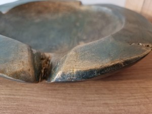 Danuta Richter, Dark green bowl with gold color, 2024