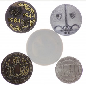 Set of 5 medals