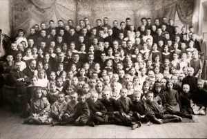 The First Lithuanian Gymnasium in Vilnius (pupils and founders), ~ 1915, photograph, 19,9 x 30, pasted on cardboard 34,5 x 44,2, studio of Alek- sandras Jurašaitis (stamp AD)