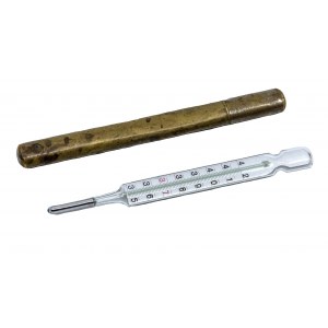 Mercury thermometer, type b.233, with case, 4th century, Germany. Distributor prov. A. Burštei- nas (Kaunas, Gedimimo 23).