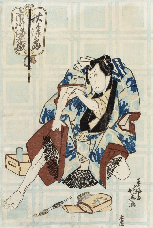 Hokuei Shunbaisai (artysta aktywny w latach 1830-1836), aktor Ichikawa Ebizo jako Akitshima ok. 1830 TO TEN Z PODCIAGNIETYMI REKAWAMI Z PIOREM I KALAMARZEM NA DOLE