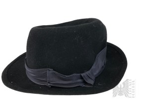 Deux chapeaux vintage pour hommes, noir et marron