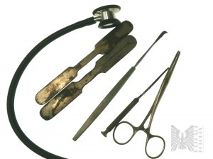 Kit di armeggiatori - Stetoscopi, siringhe, bisturi e altro