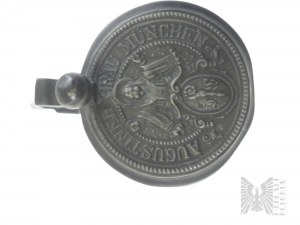 Sada Niezbędnik Pielgrzyma - Sada poutních známek - V. pouť Jana Pavla II. do Polska červen 1997, víčko kovového hrnku Augustinier Brau Munchen, tři profilované mince na řetízku (jako naběračka)